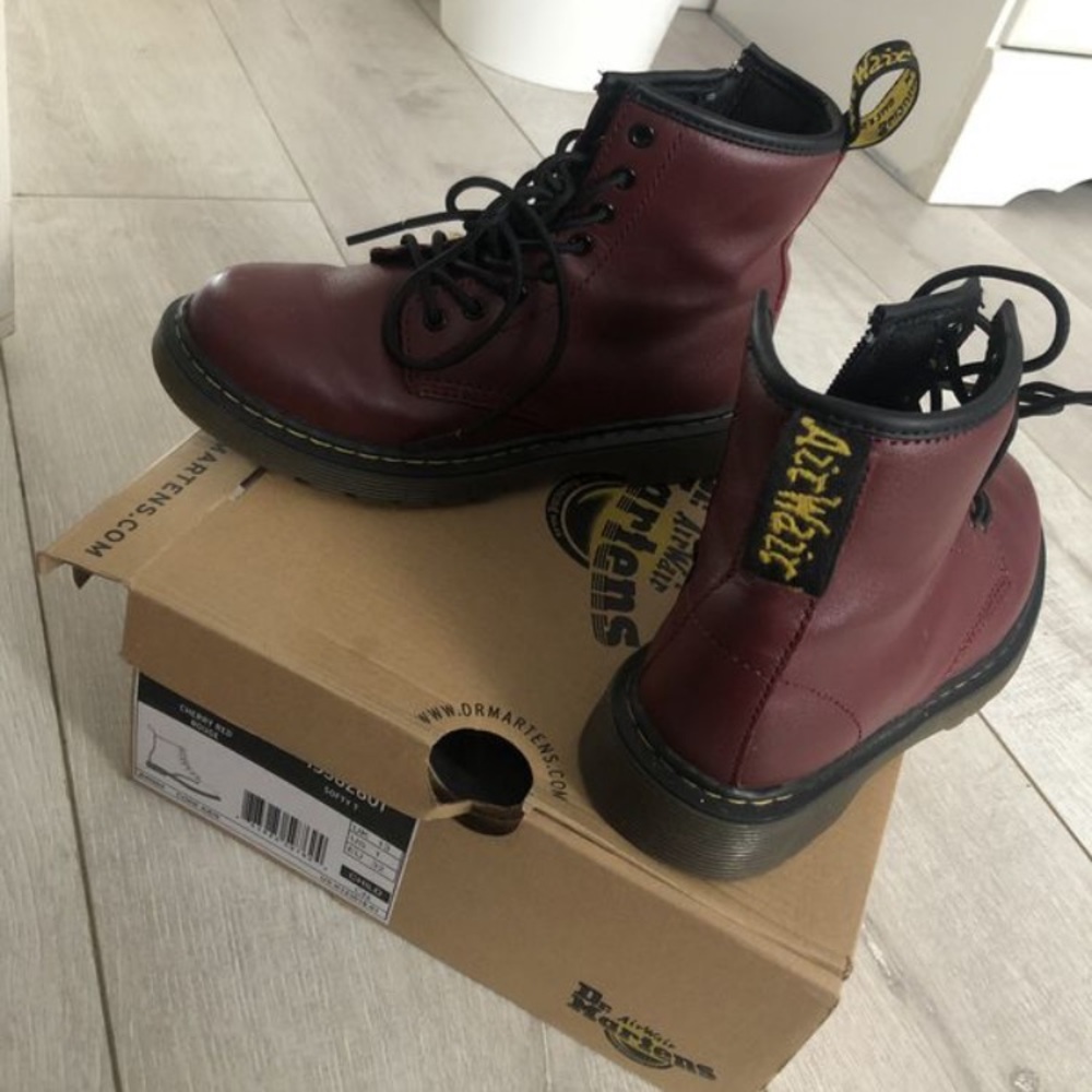 Doc Martens, Size 1